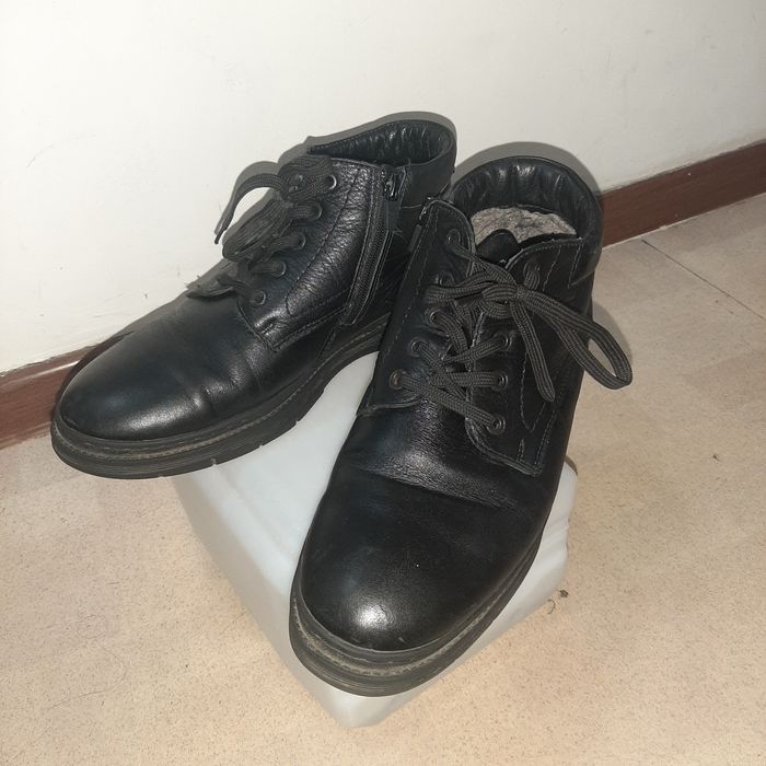 Продам обувь 41 размера, зимняя, натуральная кожа, одевал  1 сезон.