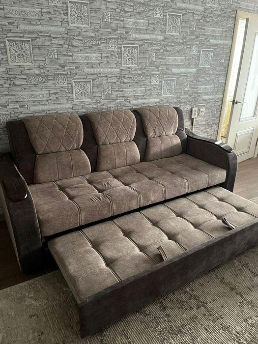 Продам диван в отличном состоянии