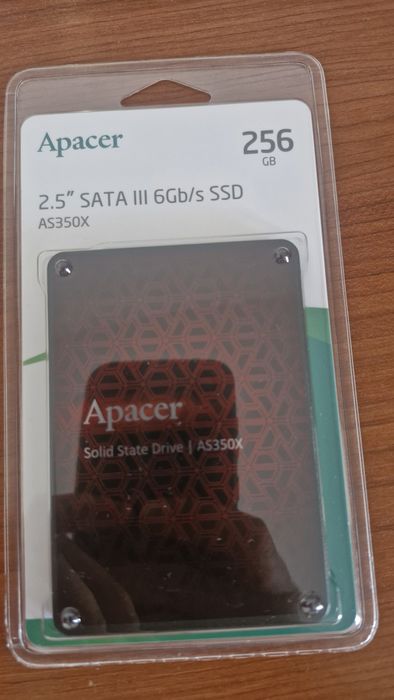 SSD диск 2.5 размер 256 Гб