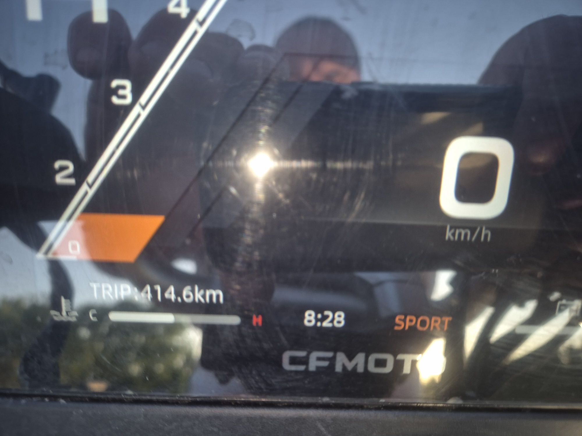 X 10 2025 , 400 km garantie