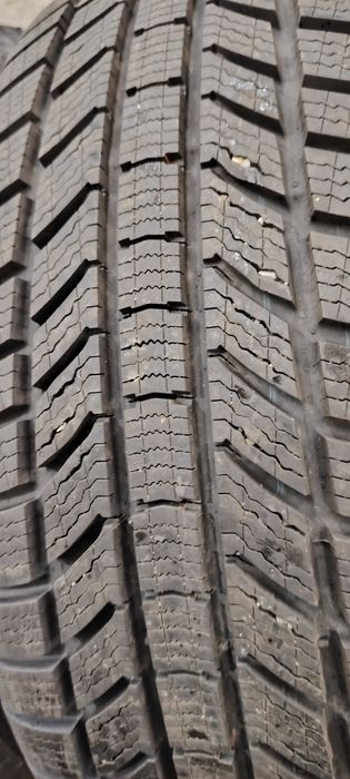 235 55 R18 Continental winter TS870