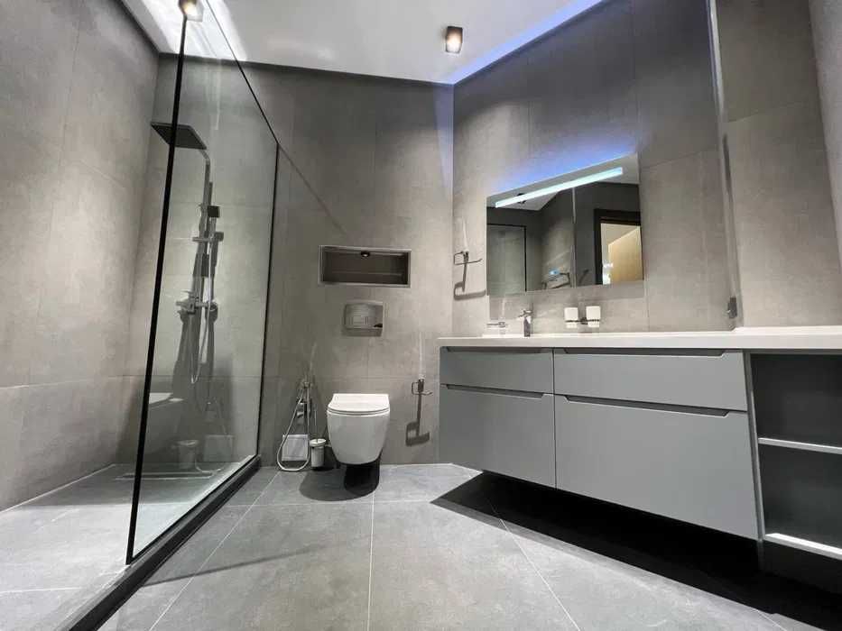 Сдается новая квартира в центре города Жк Parisien-Двухъярусная!