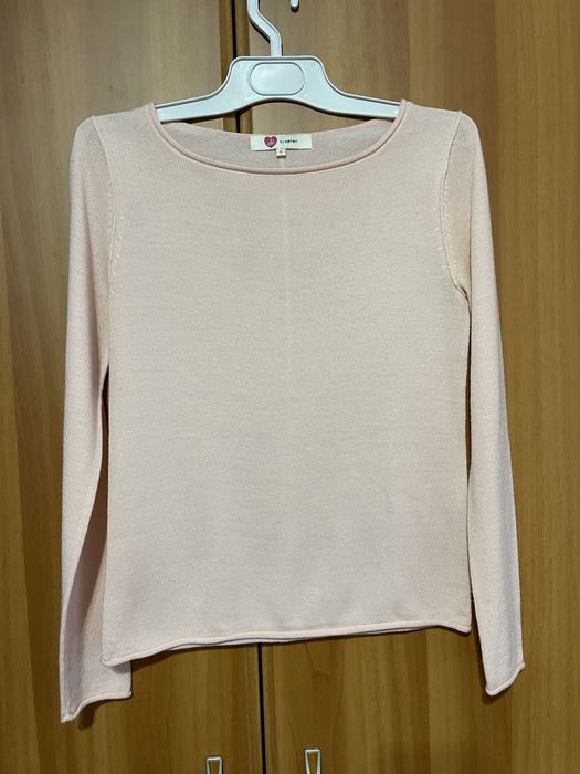 Pulover gri Trendyol, bluza portocalie Shein, pulover roz Koton S