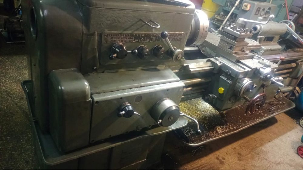 Продам токарный станок 1к62