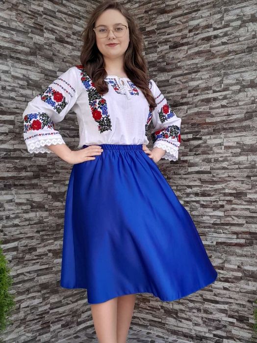 Fustă în stil cloș din tafta cu elastic în talie