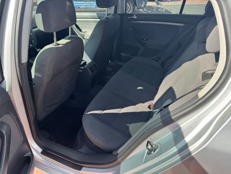 Volkswagen Golf 5 Benzina