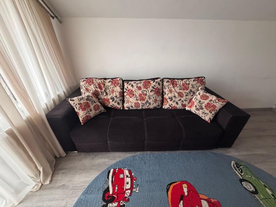 Vand canapea extensibila stare buna