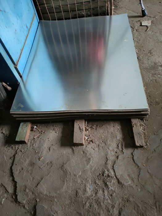 Жесть листовая 0,35мм,90*70см