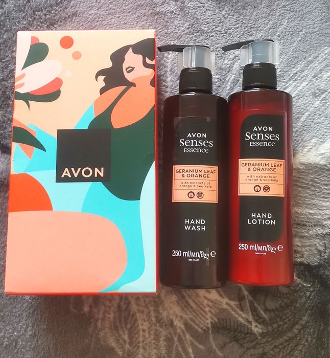 Set cu săpun lichid și loțiune de maini