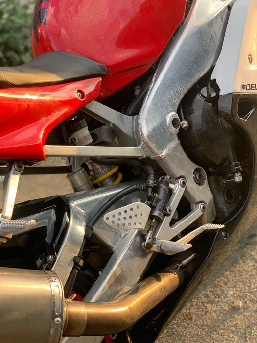 Yamaha R1 2001 RN 04
