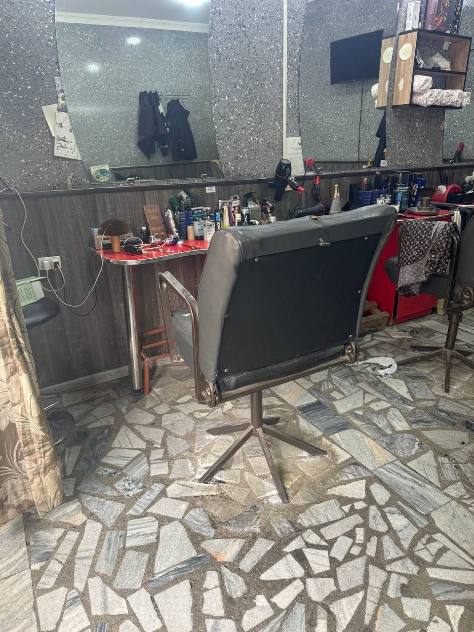 Sartarosh va salonlar uchun