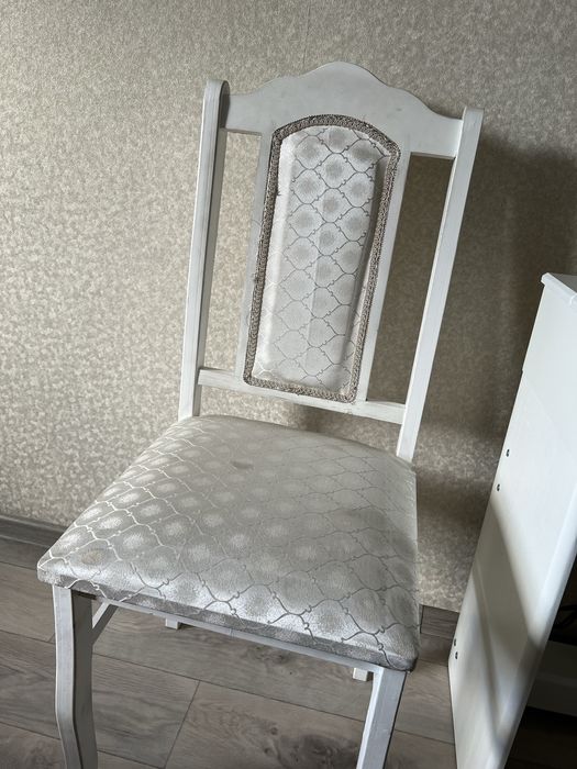 Продам стулья 6 шт
