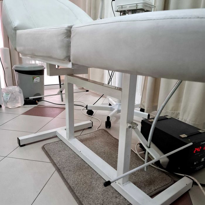 Козметична кушетка