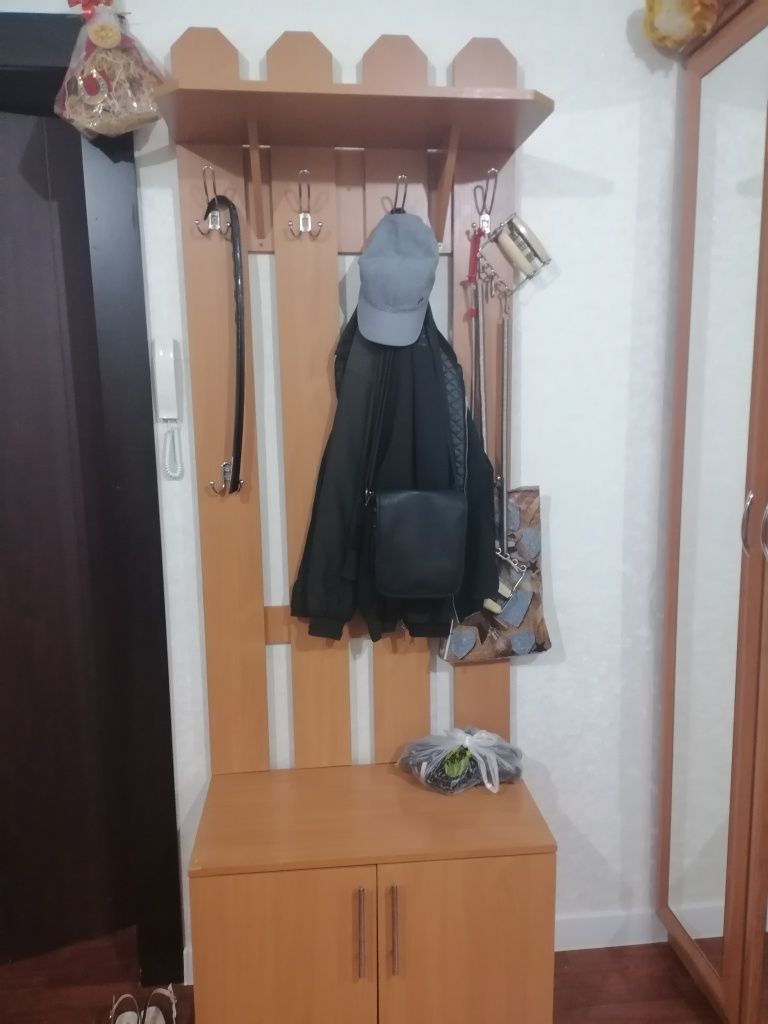 Продам прихожую в хорошем состоянии
