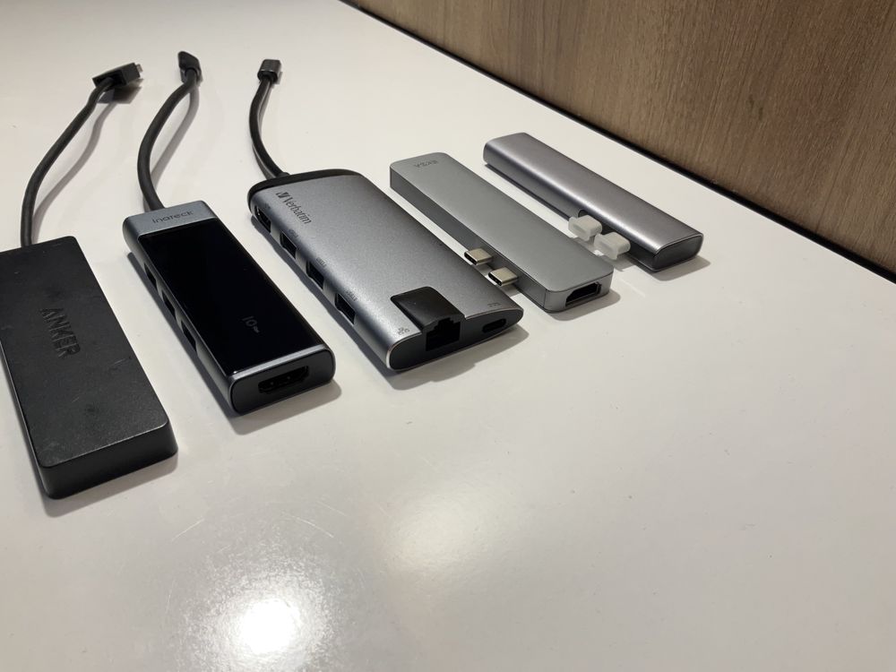 USB хъбове и преходници за таблет/лаптоп