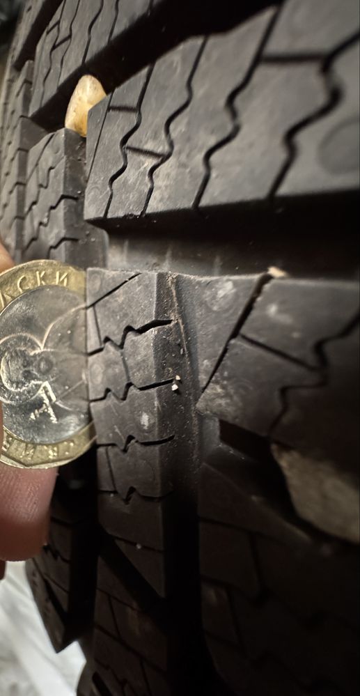 8.1мм Hankook 225/45/17 зимни гуми