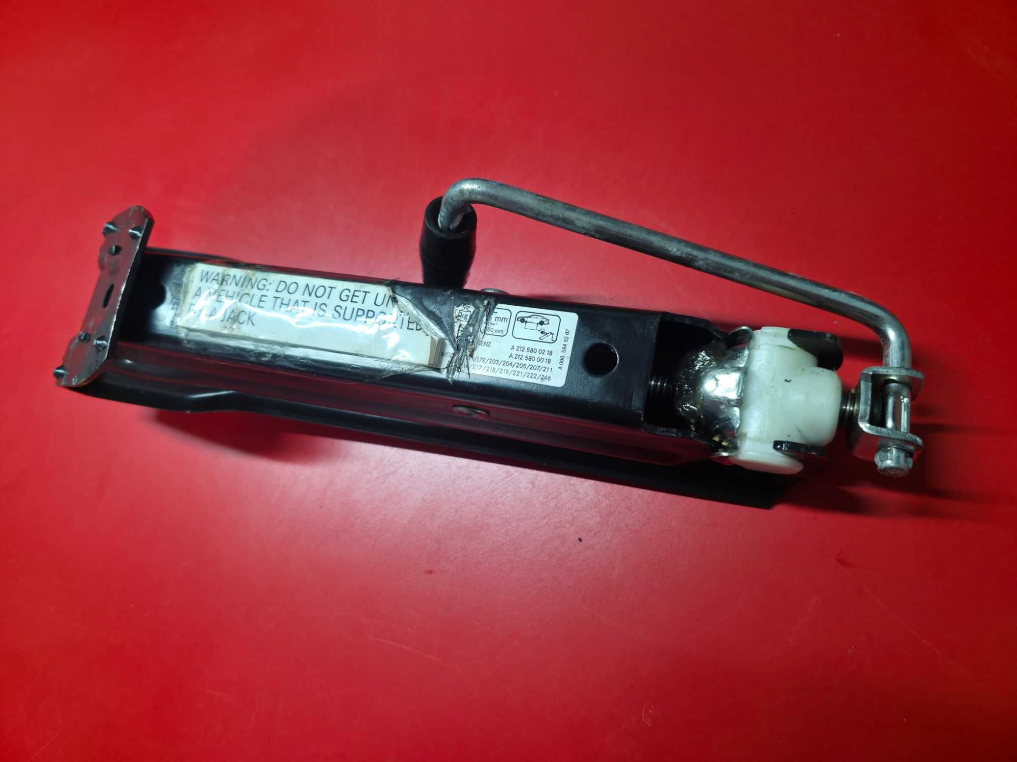 CRIC AUTO Oem Mercedes A B C E Class W212 CLA CA NOU !