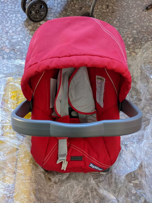Детска количка Peg Pereggo с кош за автомобил, дъждобран и чанта