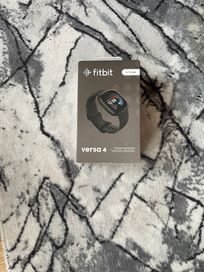 Смарт Часовник - Fitbit Versa 4
