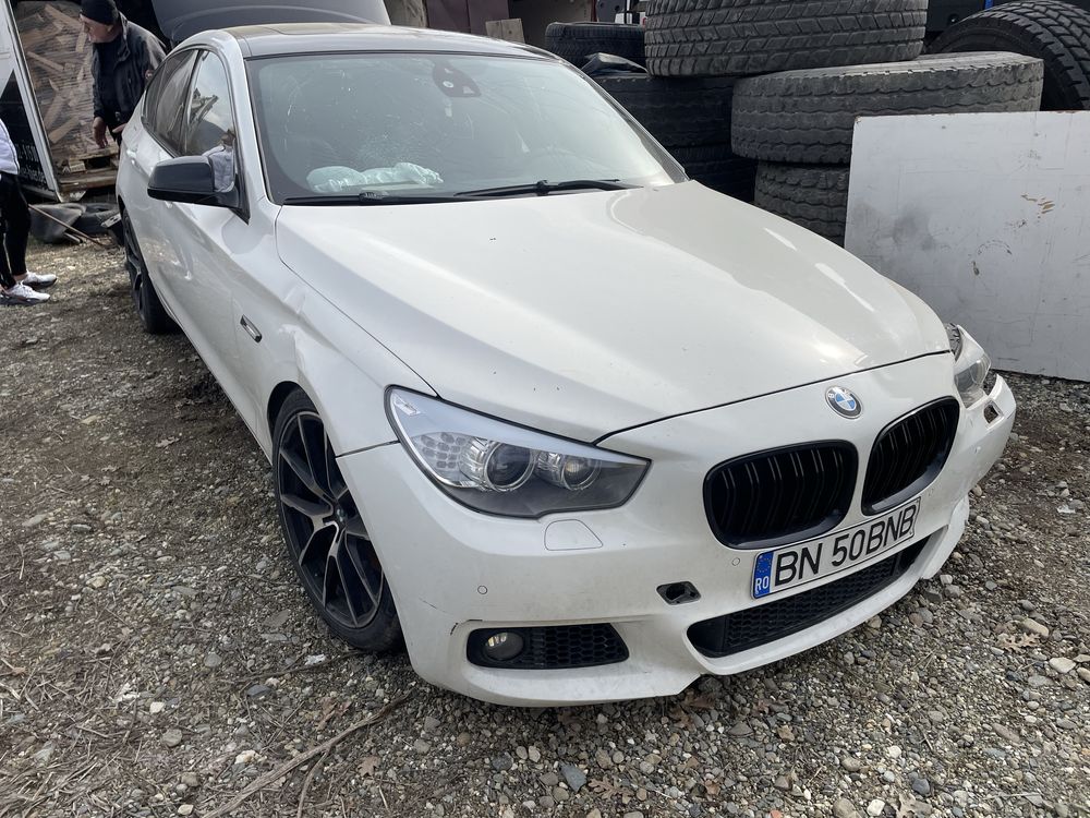 BMW seria 5GT 530 xdrive accidentata