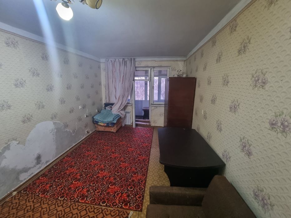 Sotiladi 1 xonali kvartira