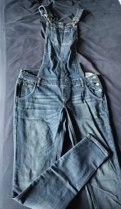 Гащеризони, дънки и блузи за бременни