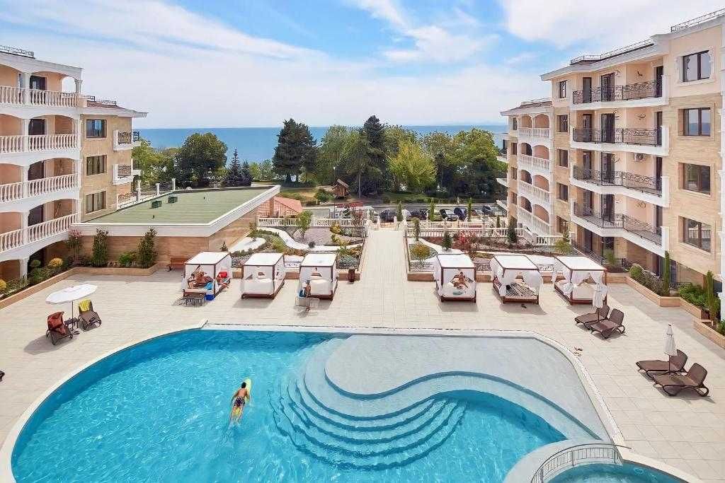 Продава се Тристаен апартамент в Несебър - 114 кв.м за 2325 €/кв.м - Снимка #18