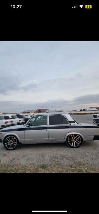 Moshina yaxshi holatda