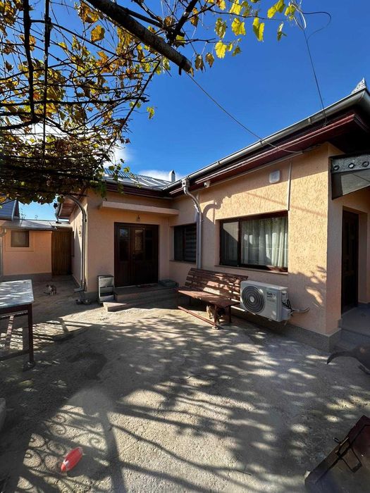 Casă de vânzare Rm. Sărat - zona Grădinița nr. 2, Biserica Bagdad