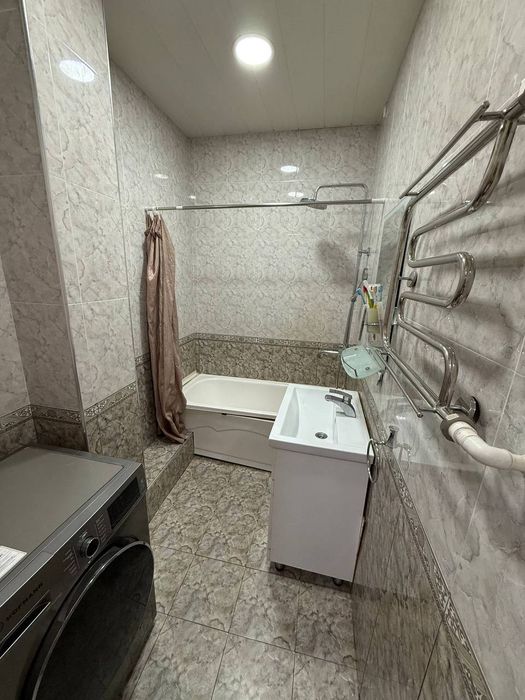 Продается квартира 3/8/9 на Жангох