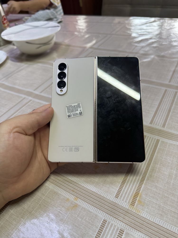 Продам samsung z fold 4
