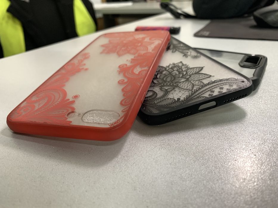 Силиконови кейсове за iPhone 8 +