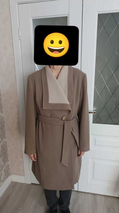 Продам женские пальто