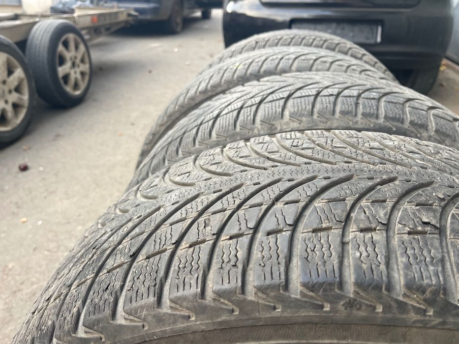 Cauciucuri de iarnă 235/60/18 Michelin