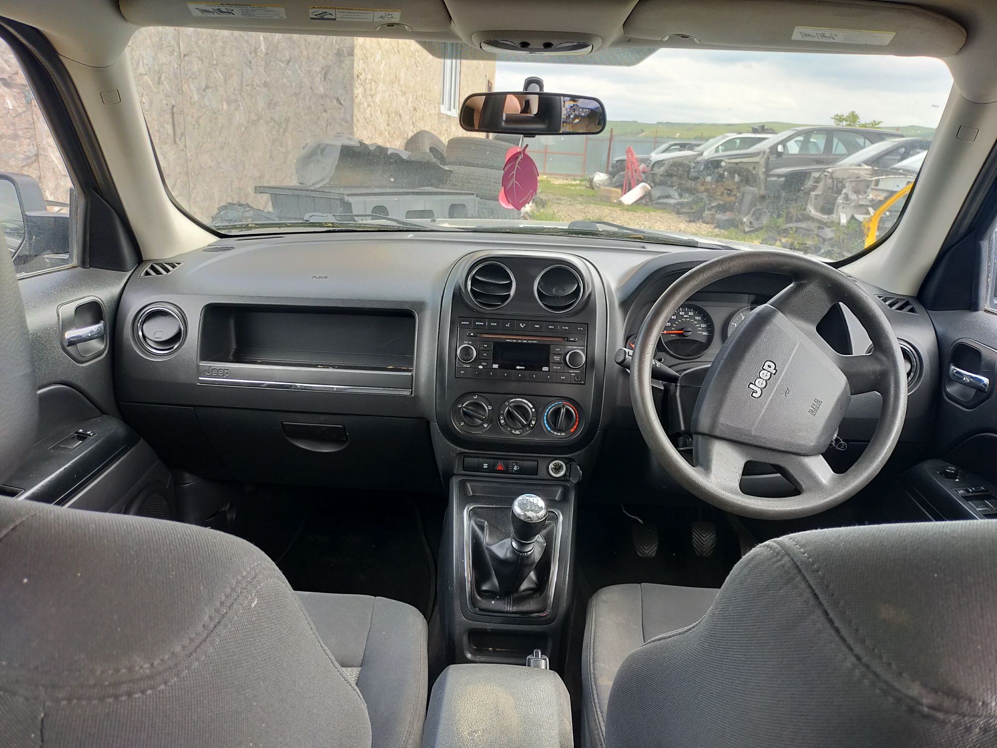 Dezmembrez Jeep Patriot 2.0 crd 4x4