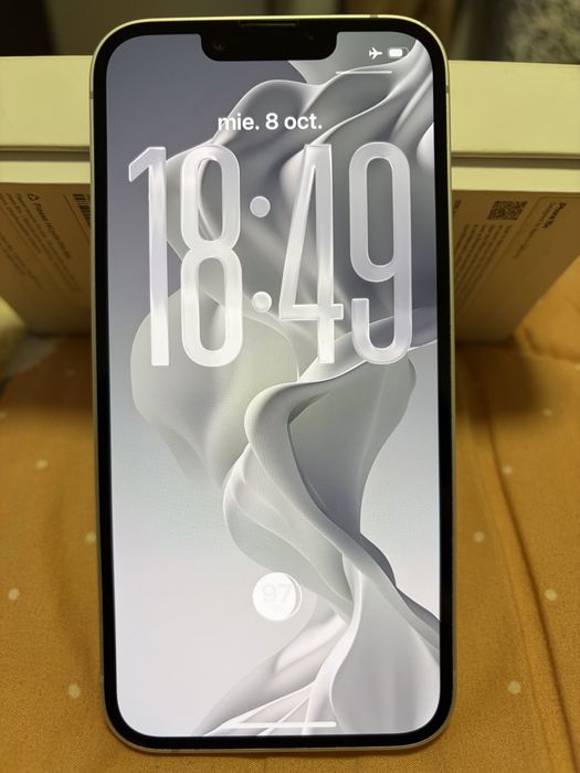 iPhone 16e 512gb 100% baterie