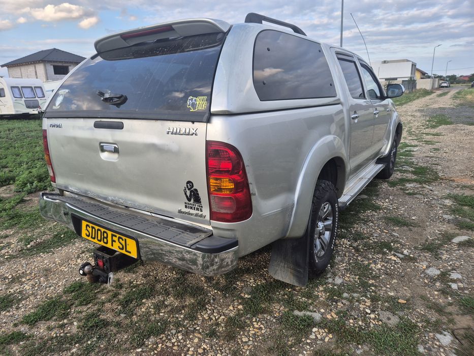 Dezmembrez Toyota Hilux 2006-2012 3.0 Invincible