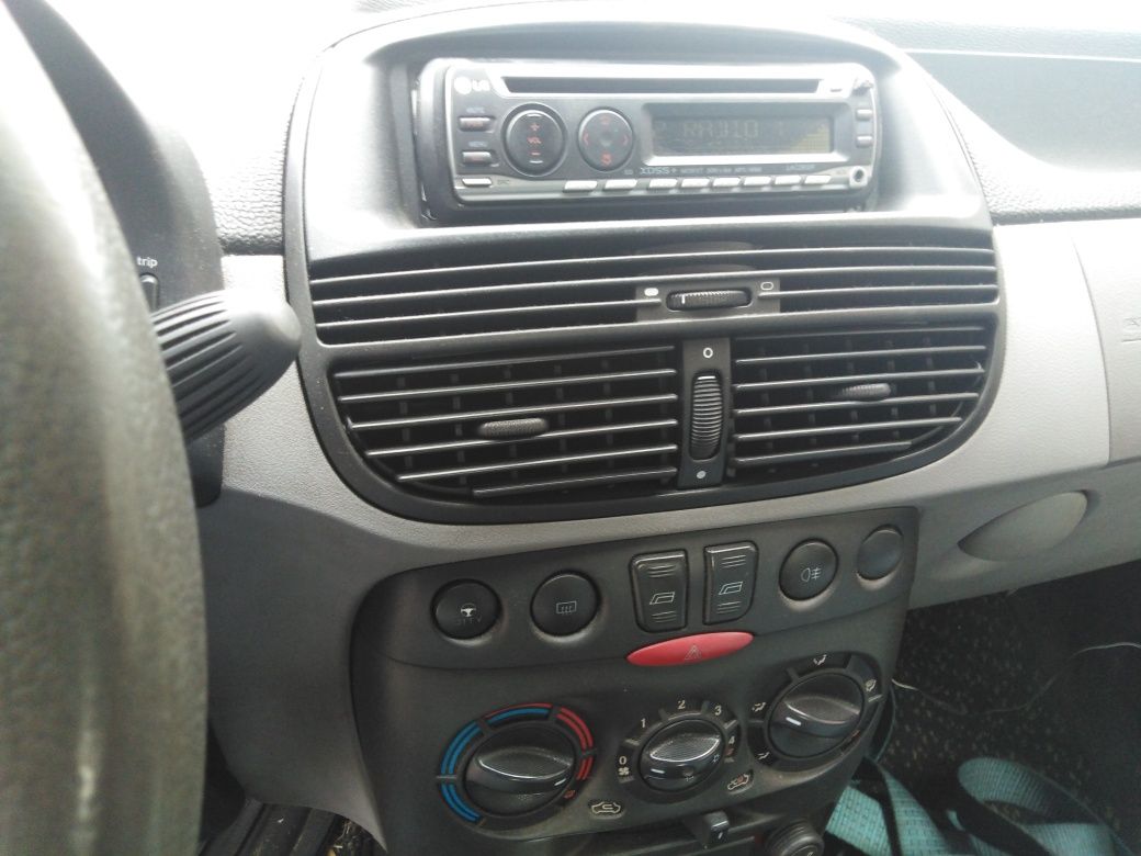 Fiat Punto 1.2 60 коня