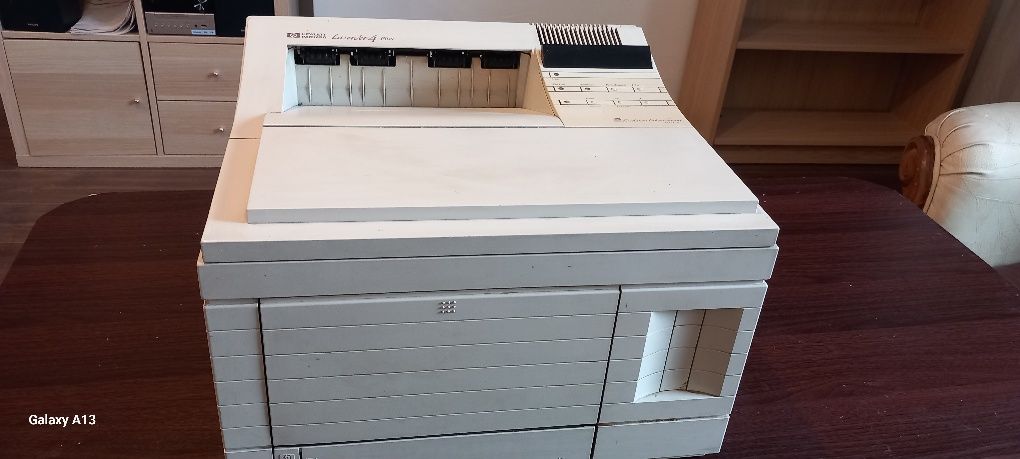 Лазерен принтер HP LaserJet 4+