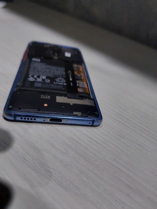 Обменяю Xioami mi 9 t