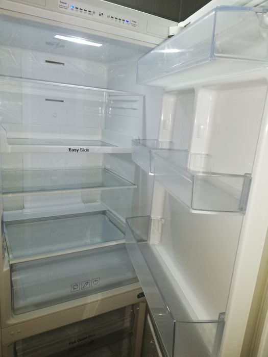 Продам  холодильник NO FROST