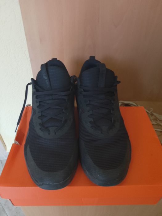 Маратонки NIKE 46