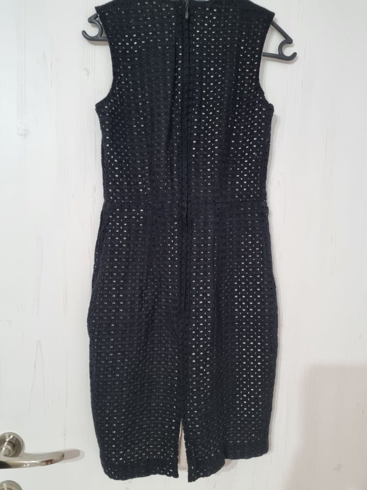 Rochie neagra H&M cu perforatii