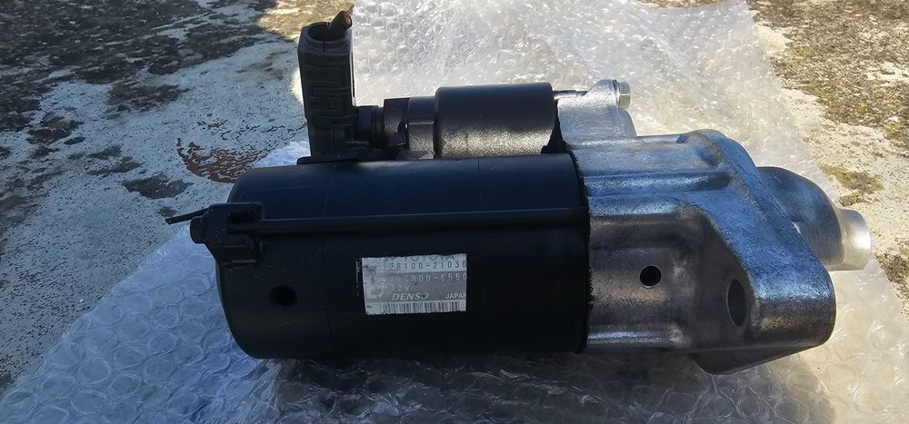 Стартер за Тойота Ярис 99-02 1.0 1.3