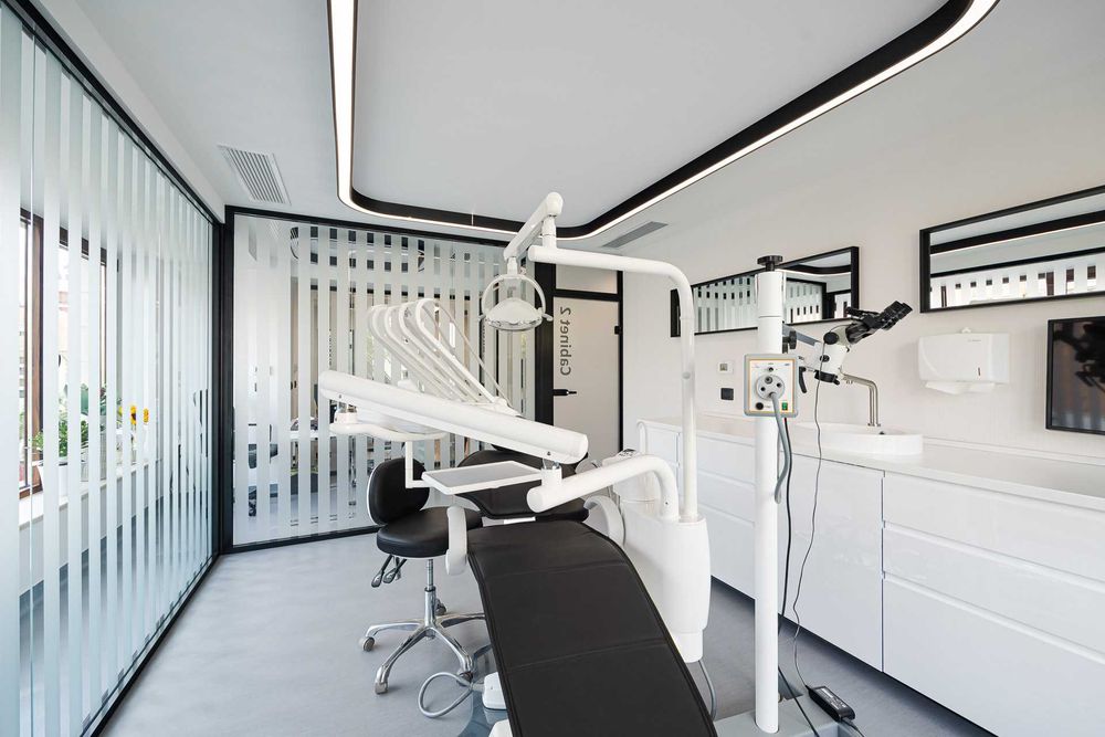 Vanzare – Clinica stomatologica completa, “LA CHEIE”