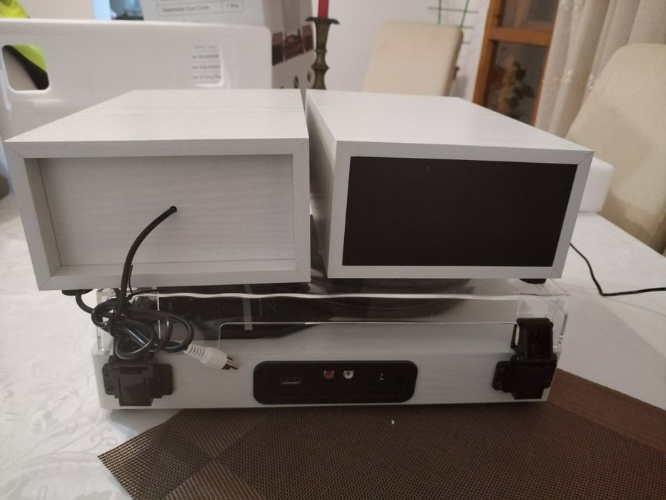 Грамофон Udreamer, грамофон с вградени високоговорители и Bluetooth