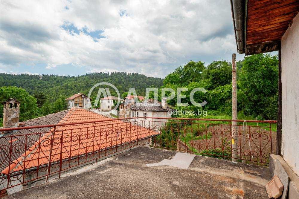 Продава къща с. Чокманово (до Смилян, Смолян)