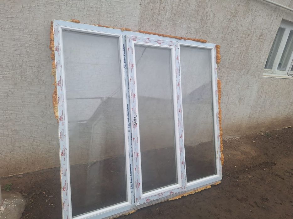 Продам пластиковое окно