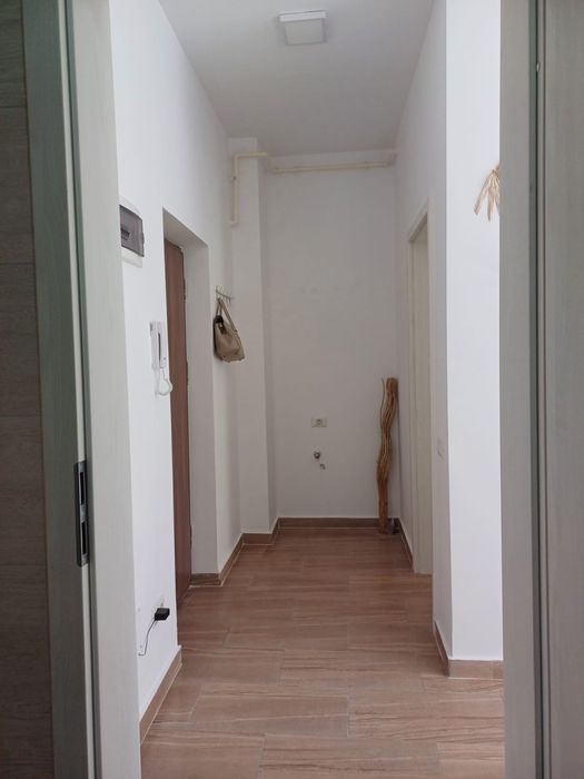 Vand Spatiu Comercial  intersectie Tineretului cu Ilie Petre- Chiajna