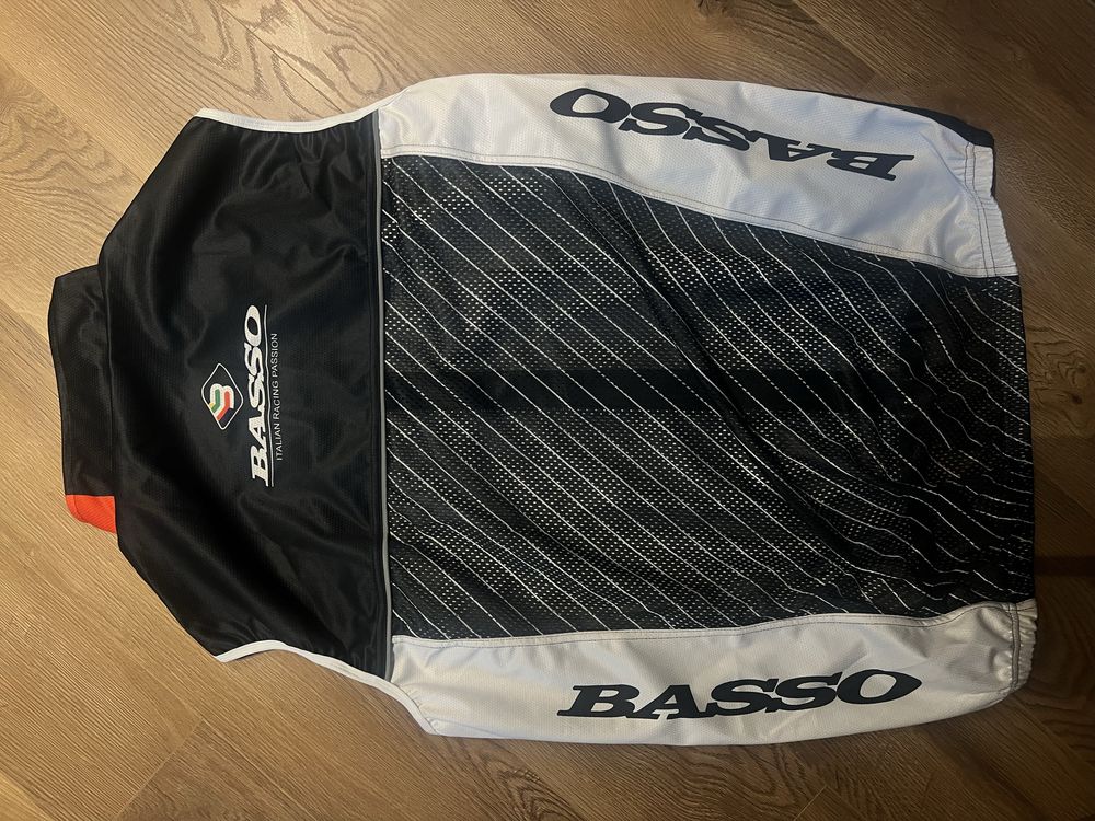 елек за колоездене Basso